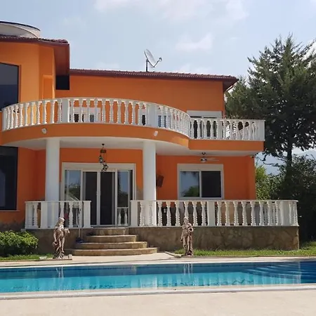 Moonlight B&B 알란야