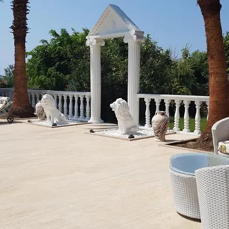 Moonlight Panzió 2*